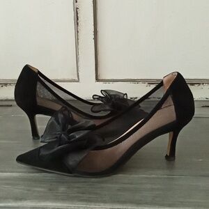 Ladies black heels